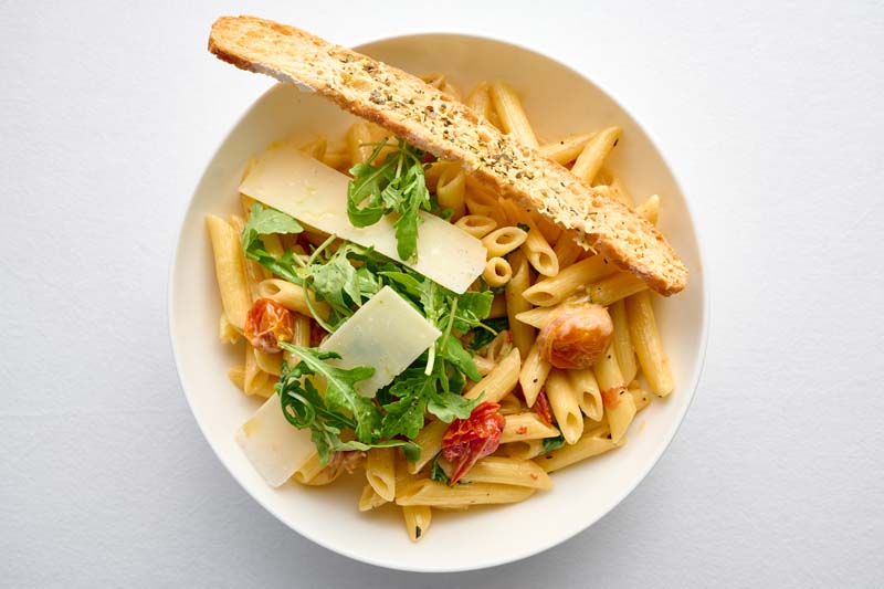 mascarpone & roasted tomato pasta