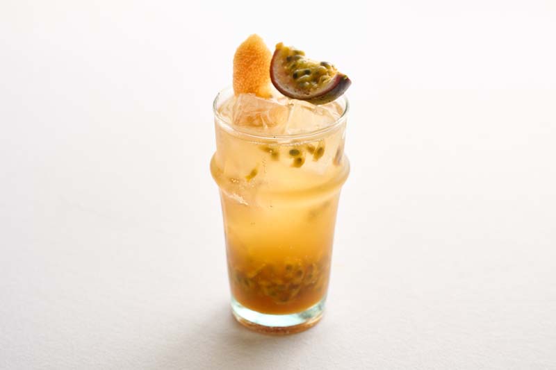 passion fruit & tonic