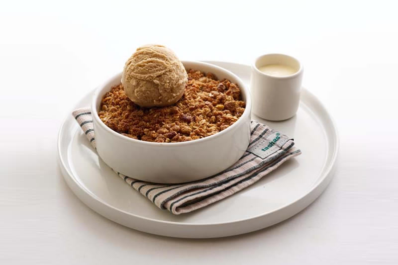 spiced apple crumble